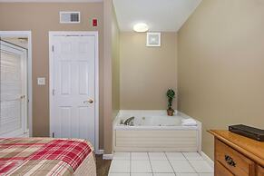 Colonial Crest Condo Unit #113