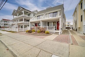 Steps to Beach: Townhome w/ Balcony in Ocean City