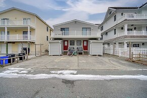 Steps to Beach: Townhome w/ Balcony in Ocean City