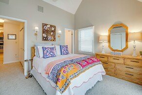 Steps to Beach: Townhome w/ Balcony in Ocean City