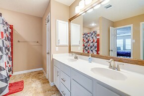 6 Mi to Lake Travis: Spacious Cedar Park Home!