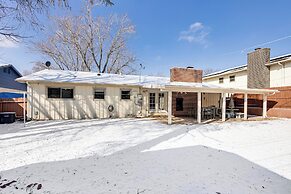 4 Mi to Dtwn: Contemporary Gem in Colorado Springs