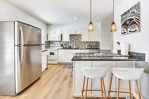 4 Mi to Dtwn: Contemporary Gem in Colorado Springs
