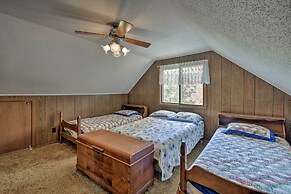 Walk to Green Lake & Beach: Cozy Cabin w/ Deck