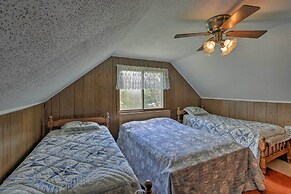 Walk to Green Lake & Beach: Cozy Cabin w/ Deck