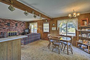 Walk to Green Lake & Beach: Cozy Cabin w/ Deck