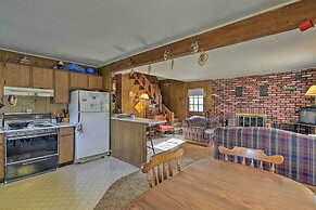 Walk to Green Lake & Beach: Cozy Cabin w/ Deck