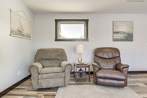 Boat Dock: Riverfront Oconto Home!