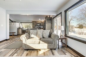 Boat Dock: Riverfront Oconto Home!