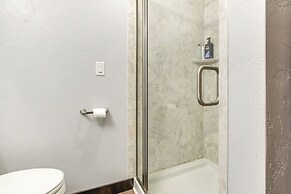 Boat Dock: Riverfront Oconto Home!