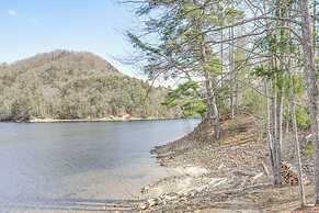 Direct Lake Access & Fire Pit: Tuckasegee Cottage!