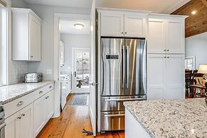 Direct Lake Access & Fire Pit: Tuckasegee Cottage!