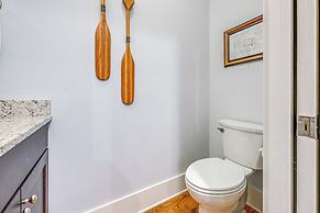 Direct Lake Access & Fire Pit: Tuckasegee Cottage!