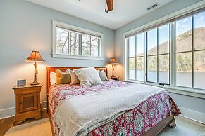 Direct Lake Access & Fire Pit: Tuckasegee Cottage!