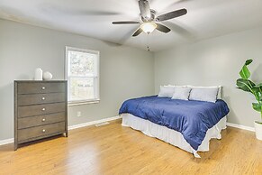 4 Mi to Dtwn Tuscaloosa: Home w/ Cozy Den!