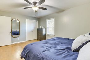 4 Mi to Dtwn Tuscaloosa: Home w/ Cozy Den!