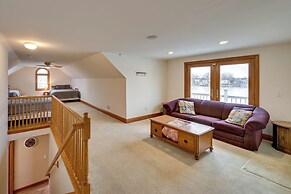 Hot Tub & Dock: Waterfront Lake Hamilton Home