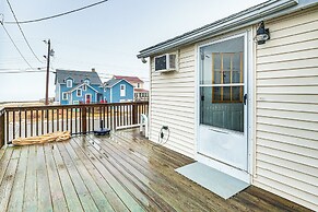 Walk to Beaches & Marina: Fortescue Hideaway