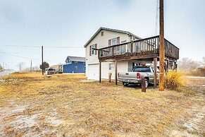 Walk to Beaches & Marina: Fortescue Hideaway