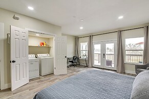 7 Mi to Kemah Boardwalk: Waterfront Houston Condo