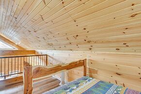 Covered Porch & Fire Pit: Cabin in Richland