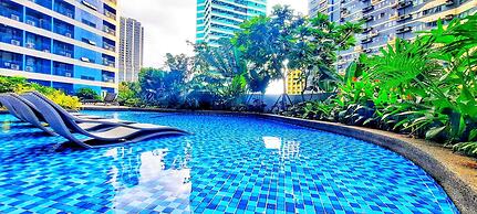 Air Residences-Modern studio w/ City skyline view