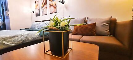 Air Residences-Modern studio w/ City skyline view