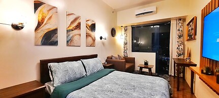 Air Residences-Modern studio w/ City skyline view