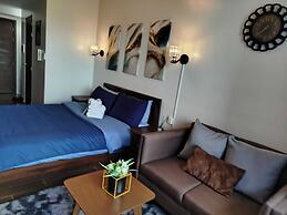 Air Residences-Modern studio w/ City skyline view