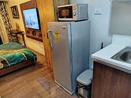 Air Residences-Modern studio w/ City skyline view