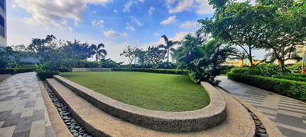 Air Residences-Modern studio w/ City skyline view