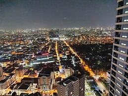 Air Residences-Modern studio w/ City skyline view