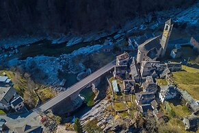 Rustico Over The Bridge Verzasca 1
