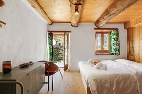 Rustico Over The Bridge Verzasca 1