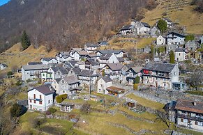 Rustico Over The Bridge Verzasca 2