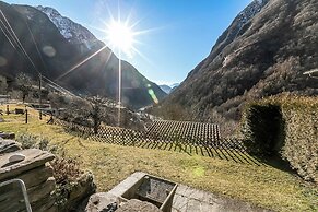 Rustico Over The Bridge Verzasca 2