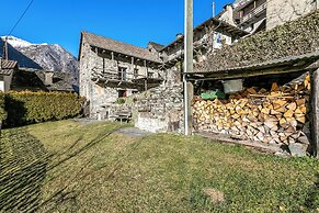 Rustico Over The Bridge Verzasca 2