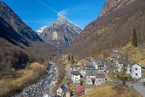 Rustico Paese Verzasca