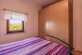 Vineyard Cottage Brodaric