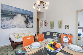 Alcamo Pool House Blu