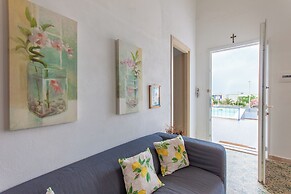 Alcamo Pool House Blu