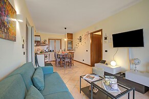 Amirovista Lake View & Shared Pool