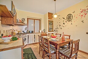 Amirovista Lake View & Shared Pool