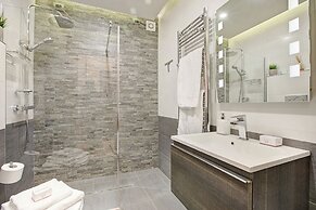 Amirovista Lake View & Shared Pool