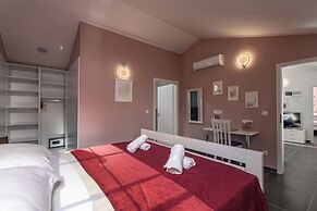 Countryside Apartment Pius 2 Floor 1st