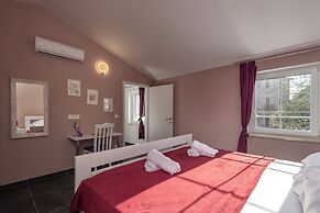 Countryside Apartment Pius 2 Floor 1st