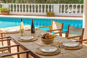 Can Jaume 6 in Es Canutells