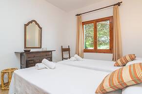 Can Jaume 6 in Es Canutells