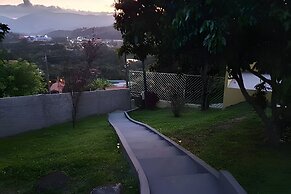 Chácara com piscina aquecida- Perdões