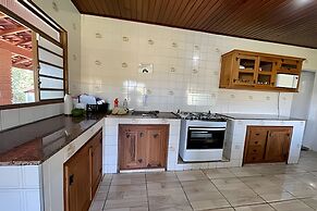 Chácara com piscina aquecida- Perdões